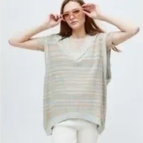 BDG Tops - BDG Multicolor V-Neck Knit Tunic